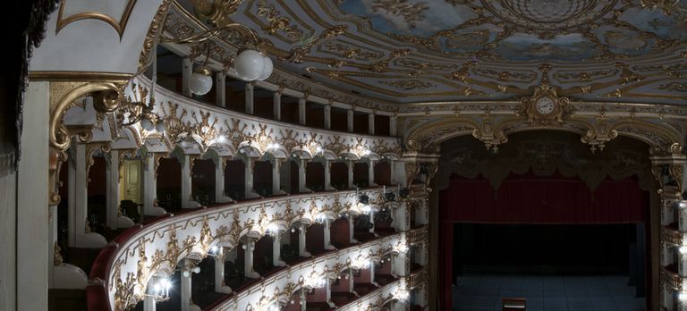 Piacenza, Teatro Municipale, scorcio della sala teatrale (foto Andrea Scardova, IBC) 2016